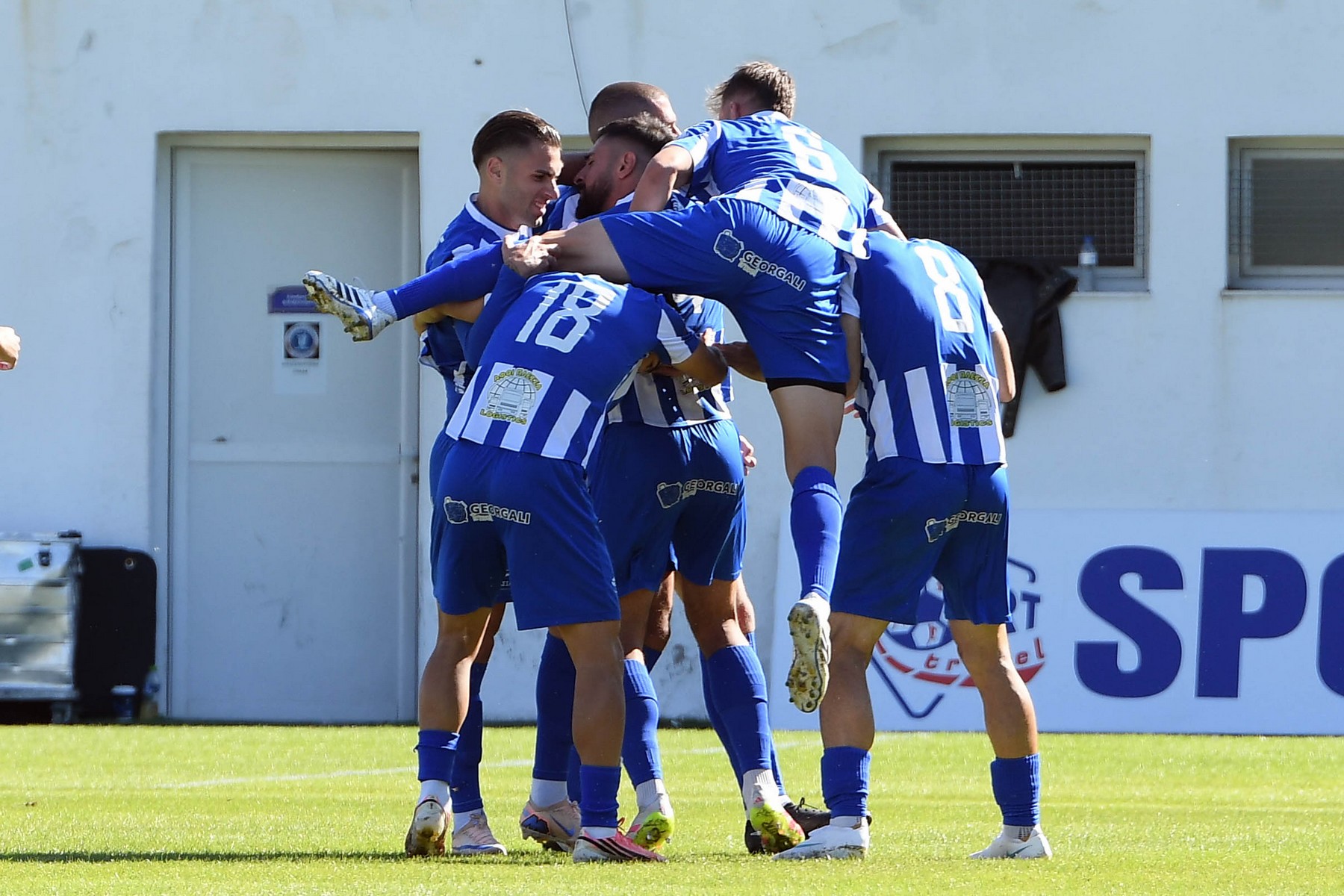 LIVE Streaming ο αγώνας του Απόλλωνα Καλαμαριάς με τη Νίκη Βόλου για τη Superbet League 2                                          LIVE Streaming ο αγώνας του Απόλλωνα Καλαμαριάς με τη Νίκη Βόλου για τη Superbet League 2