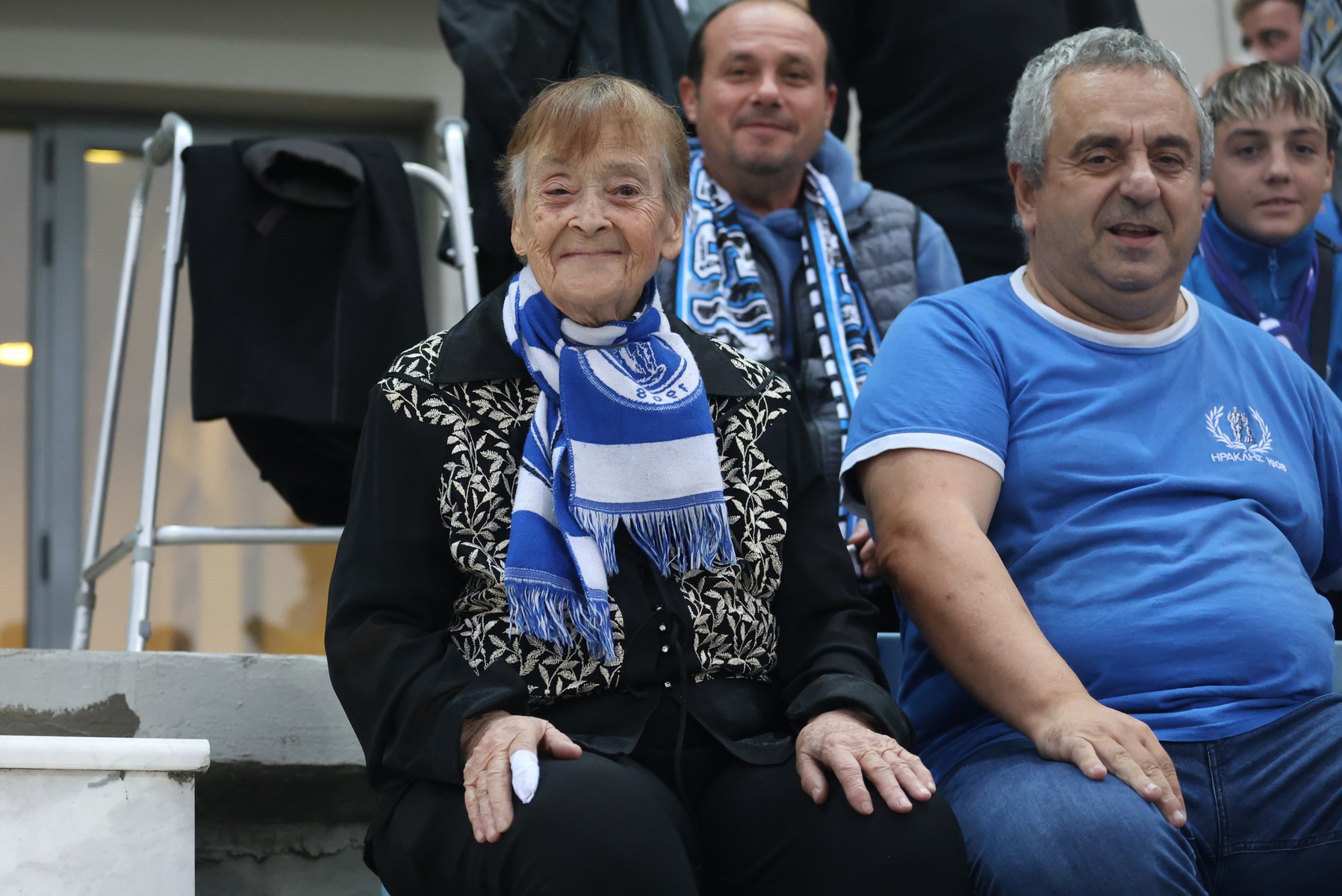 Στο πλευρό του Ηρακλή η Χάιδω παρά την κακοκαιρία στο ματς με τον Λεβαδειακό                                          Στο πλευρό του Ηρακλή η Χάιδω παρά την κακοκαιρία στο ματς με τον Λεβαδειακό
